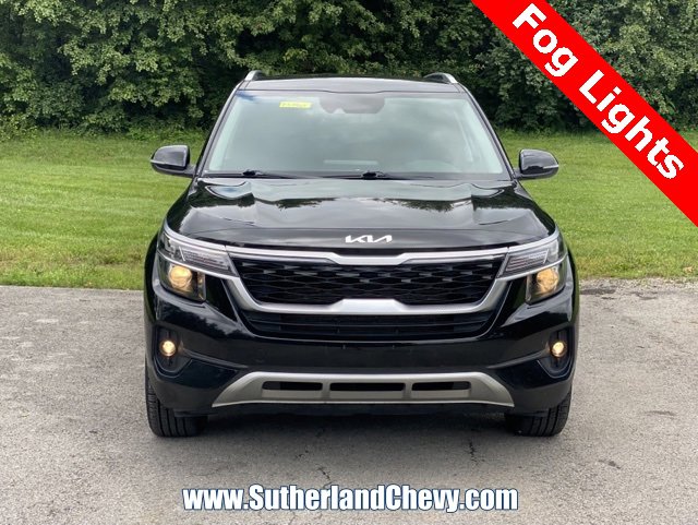 Used 2023 Kia Seltos S w/ Navigation Package image 2