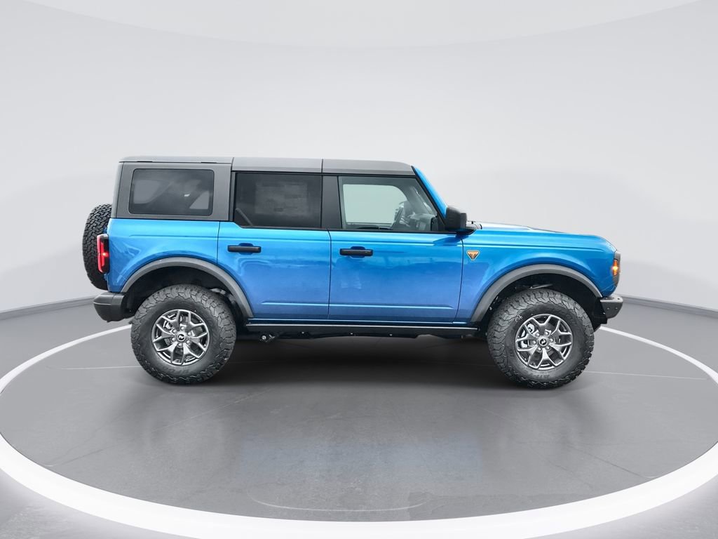 New 2025 Ford Bronco Badlands image 9