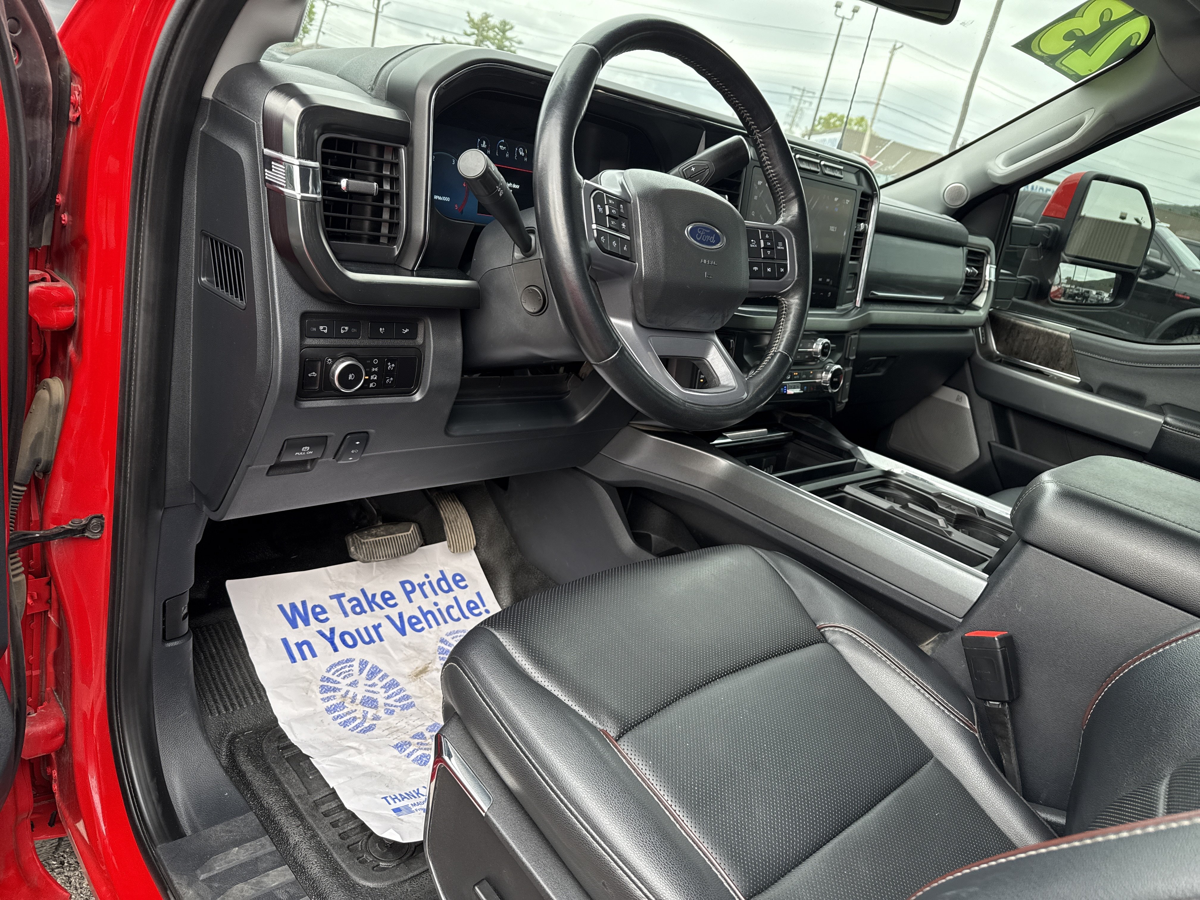 Used 2023 Ford F350 Lariat w/ Lariat Ultimate Package AWD/4WD image 15