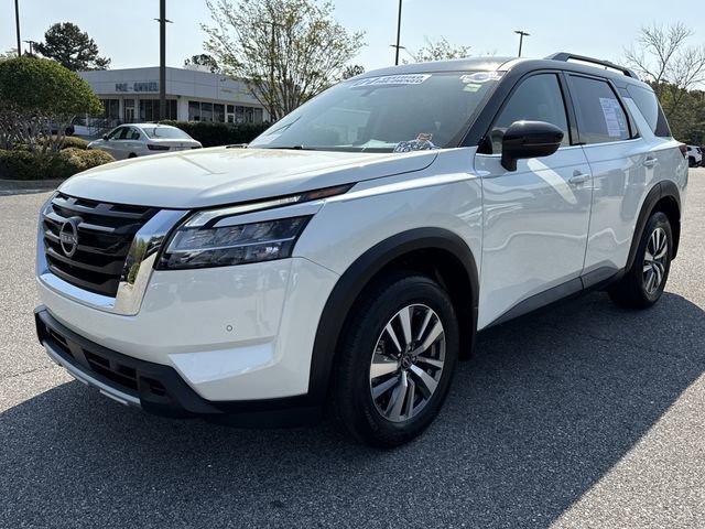 Used 2024 Nissan Pathfinder SL w/ Cargo Package image 7