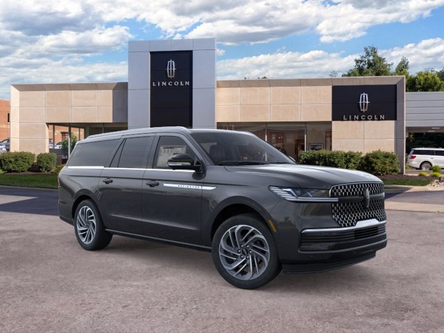 New 2025 Lincoln Navigator L Reserve AWD/4WD image 1