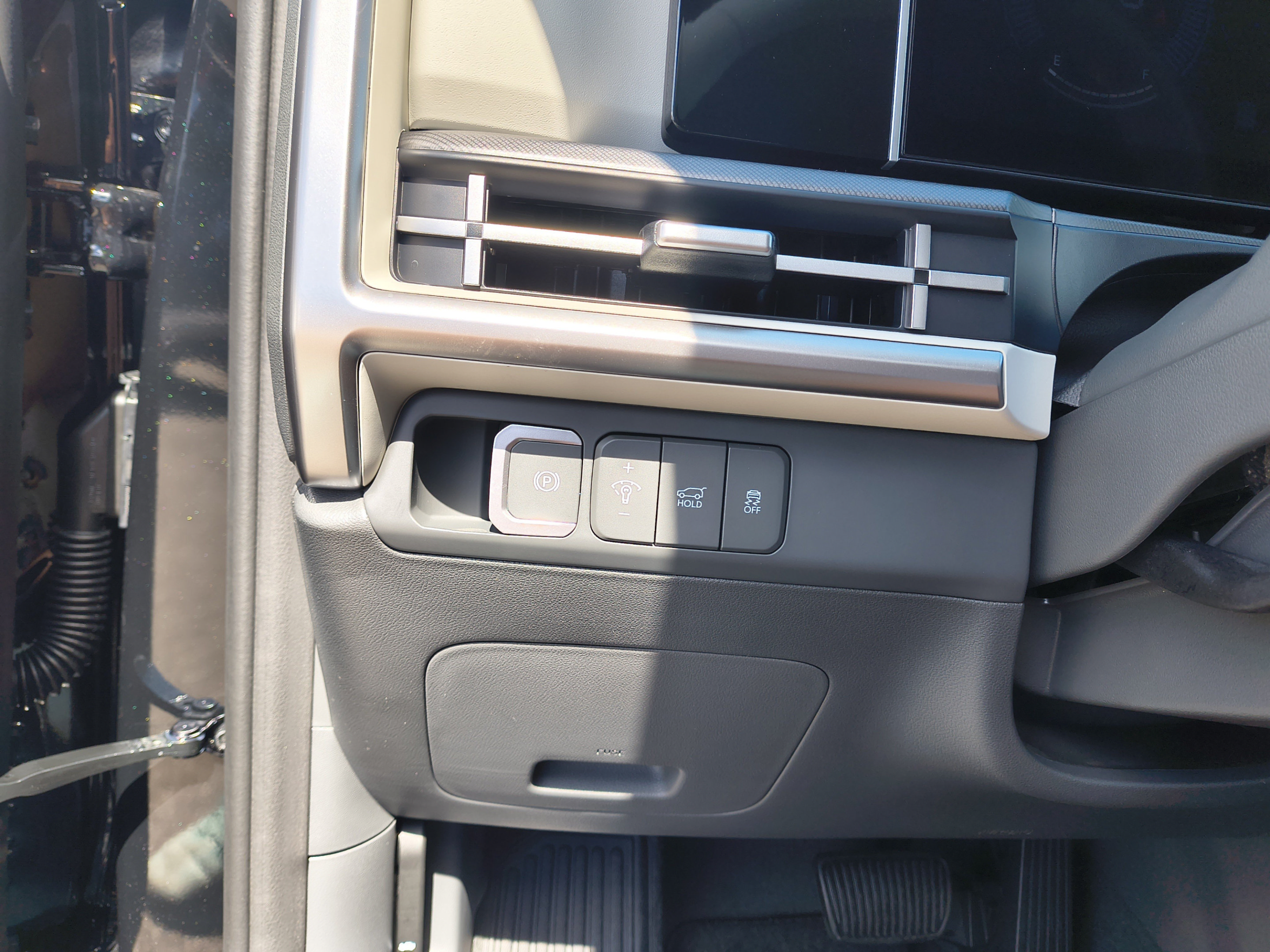 New 2027 Hyundai Santa Fe SEL w/ Tow & Go Package FWD image 28