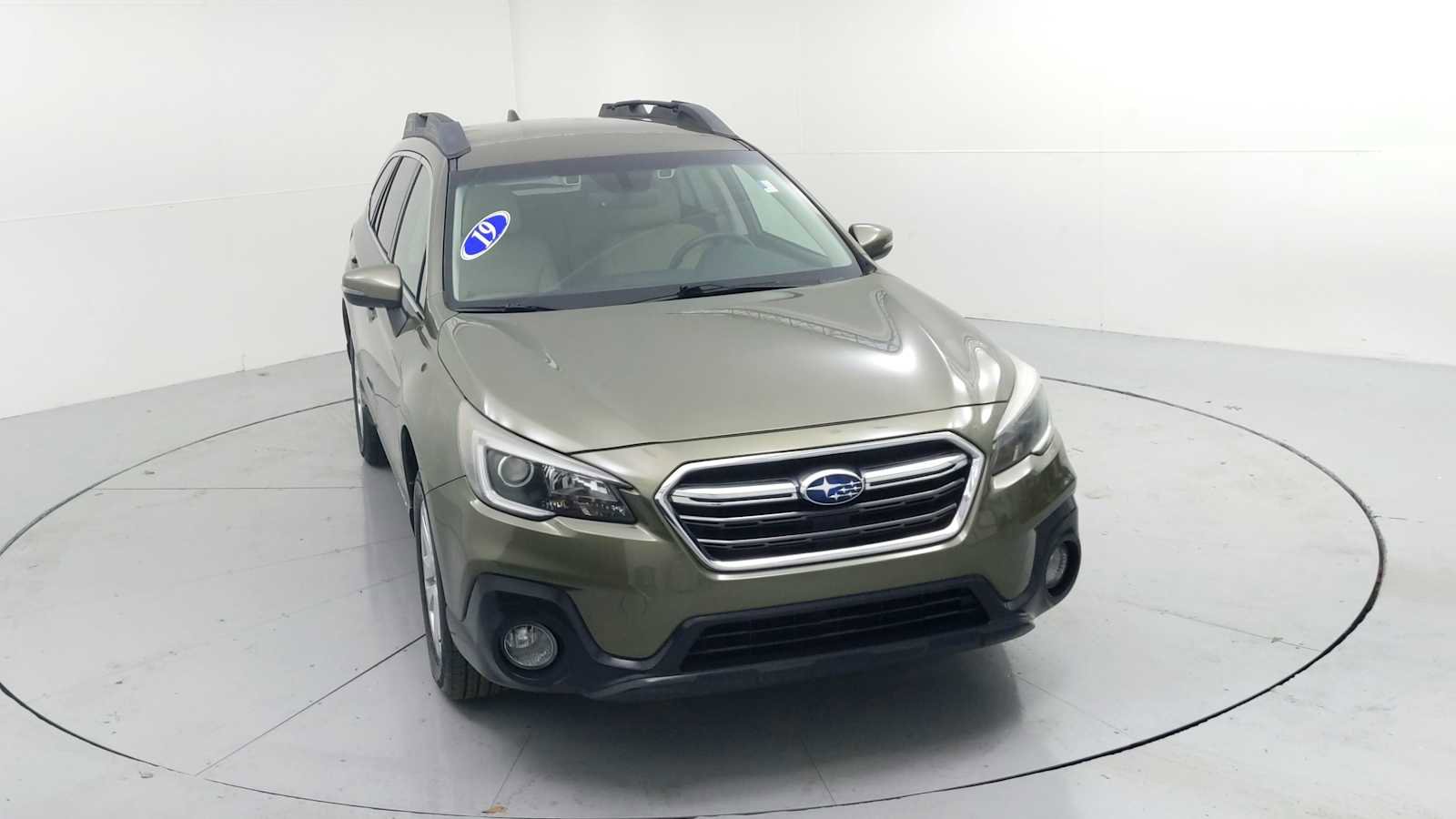 Used 2019 Subaru Outback 2.5i Premium AWD/4WD image 2