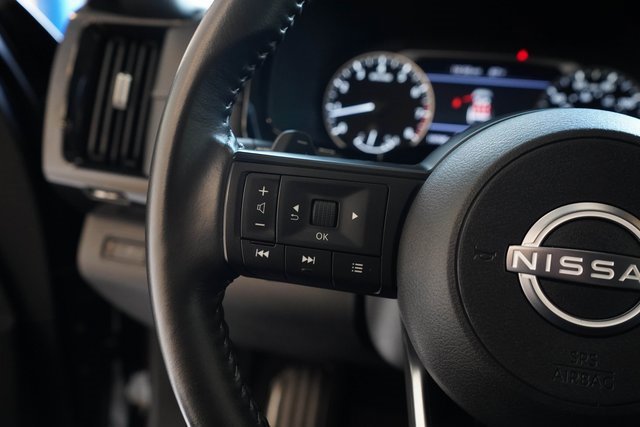 Used 2024 Nissan Pathfinder SV image 21