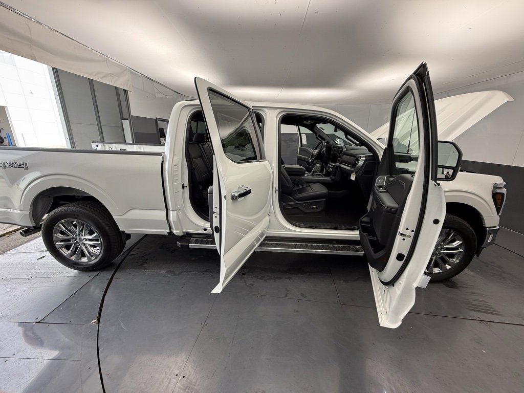 New 2025 Ford F150 Lariat w/ Equipment Group 502A High image 15