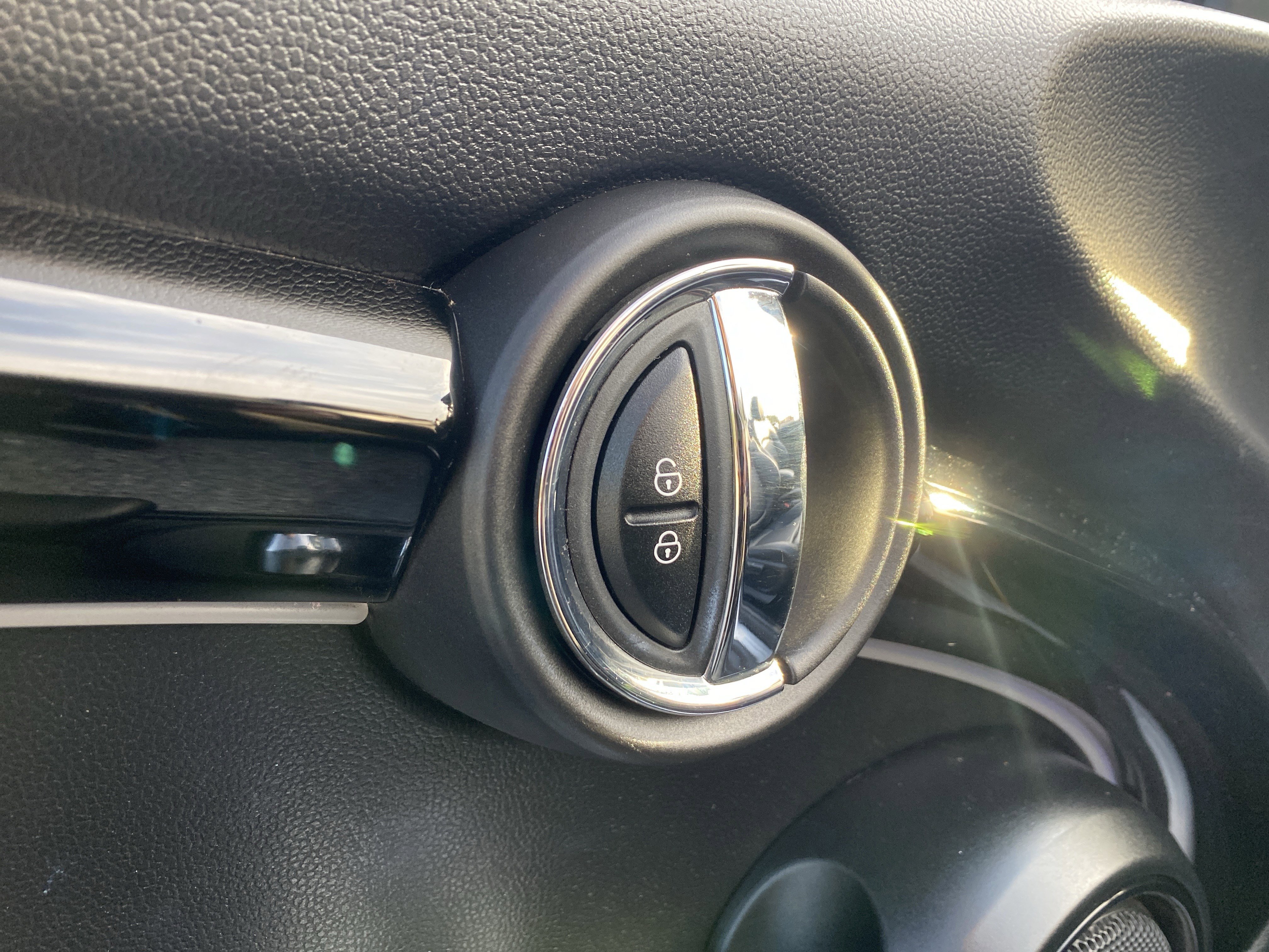 Certified 2024 MINI Cooper S image 19