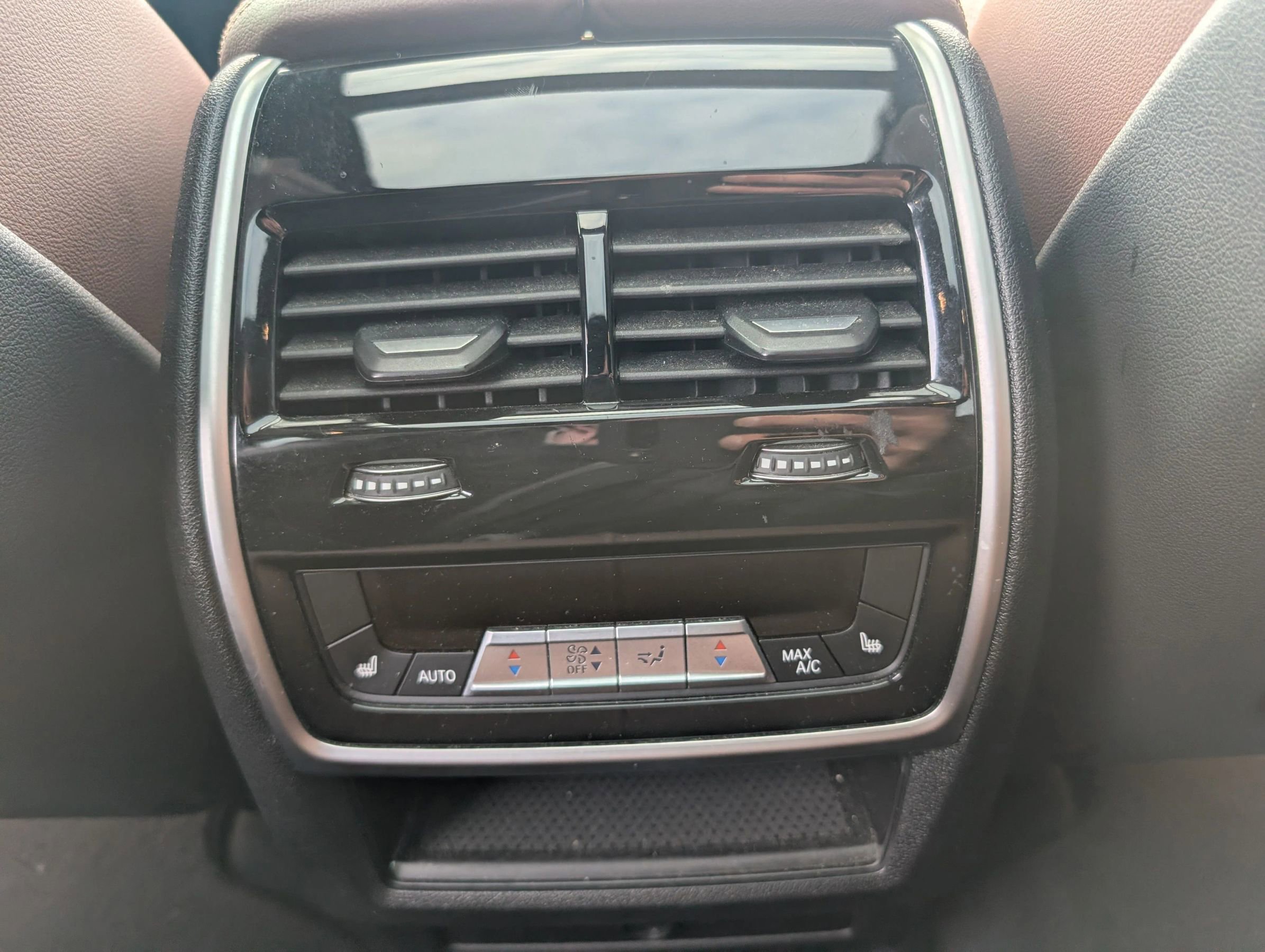 Used 2021 BMW X5 xDrive45e w/ M Sport Package image 13