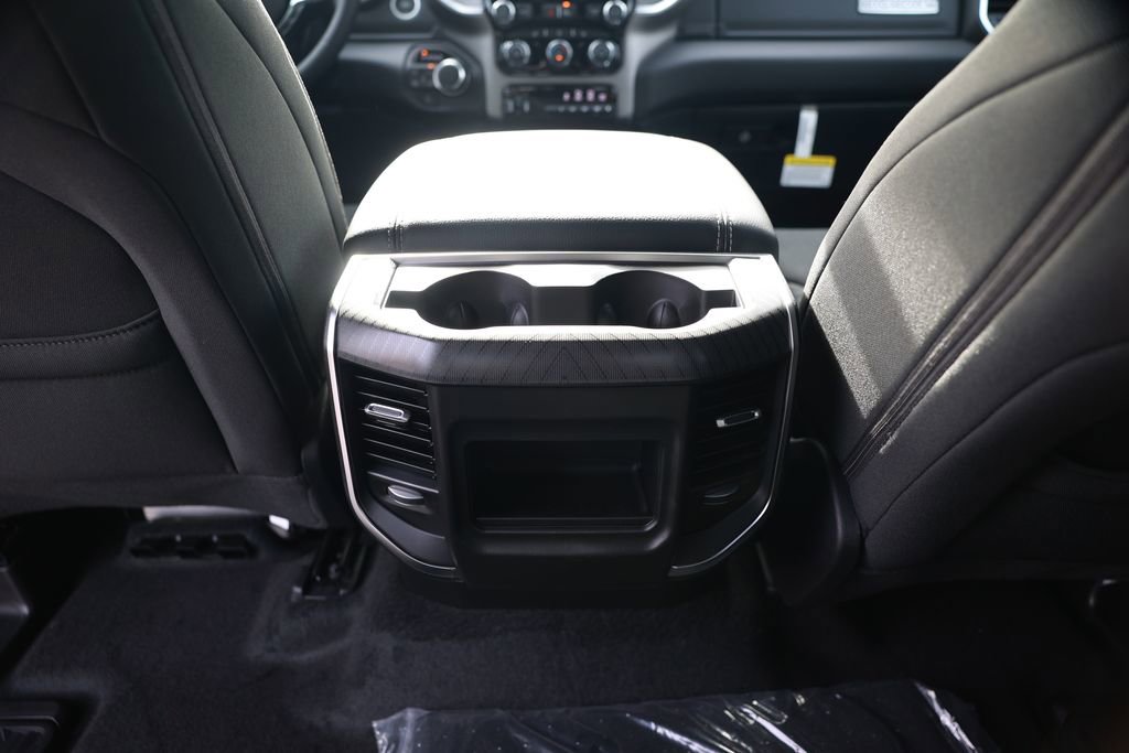 New 2026 RAM 1500 4x4 Crew Cab image 30