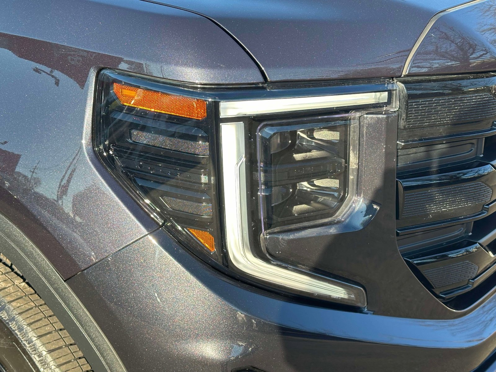 Used 2024 GMC Sierra 1500 Elevation image 9
