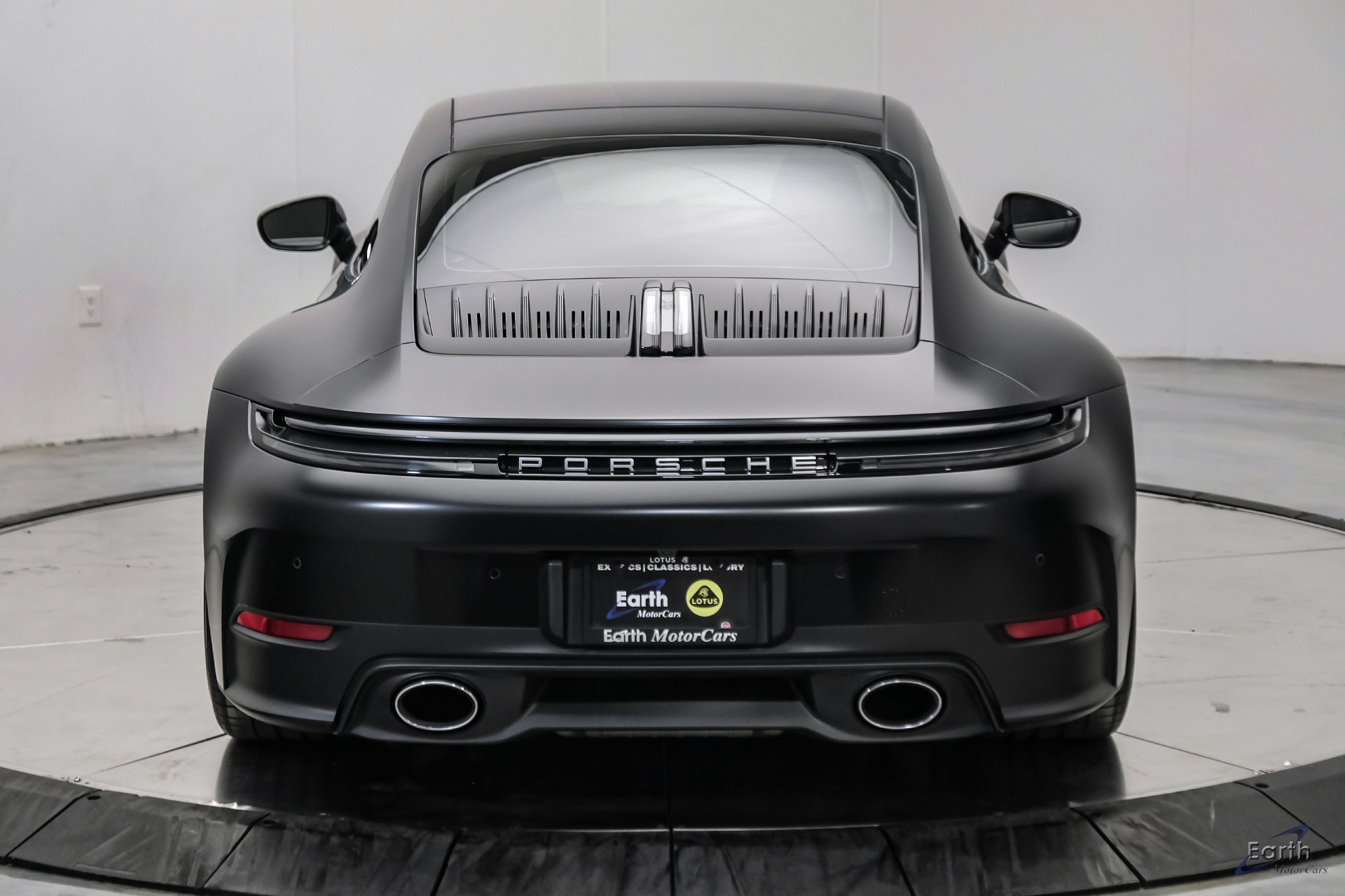 Used 2025 Porsche 911 Carrera S RWD image 12