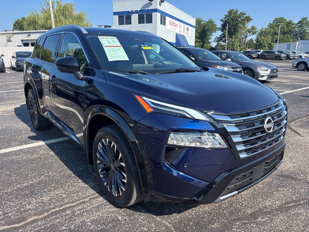Used 2024 Nissan Rogue Platinum w/ Platinum Premium Package AWD/4WD image 1