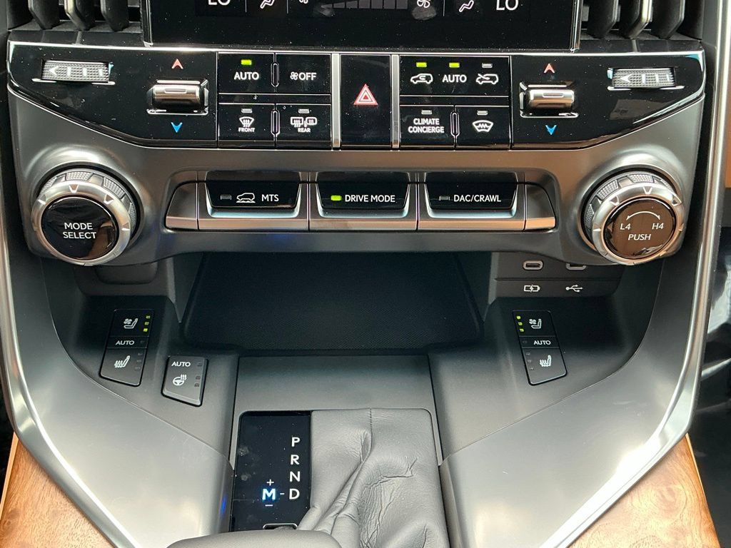 New 2026 Lexus LX 600 4WD w/ Accessory Package (2T) image 27