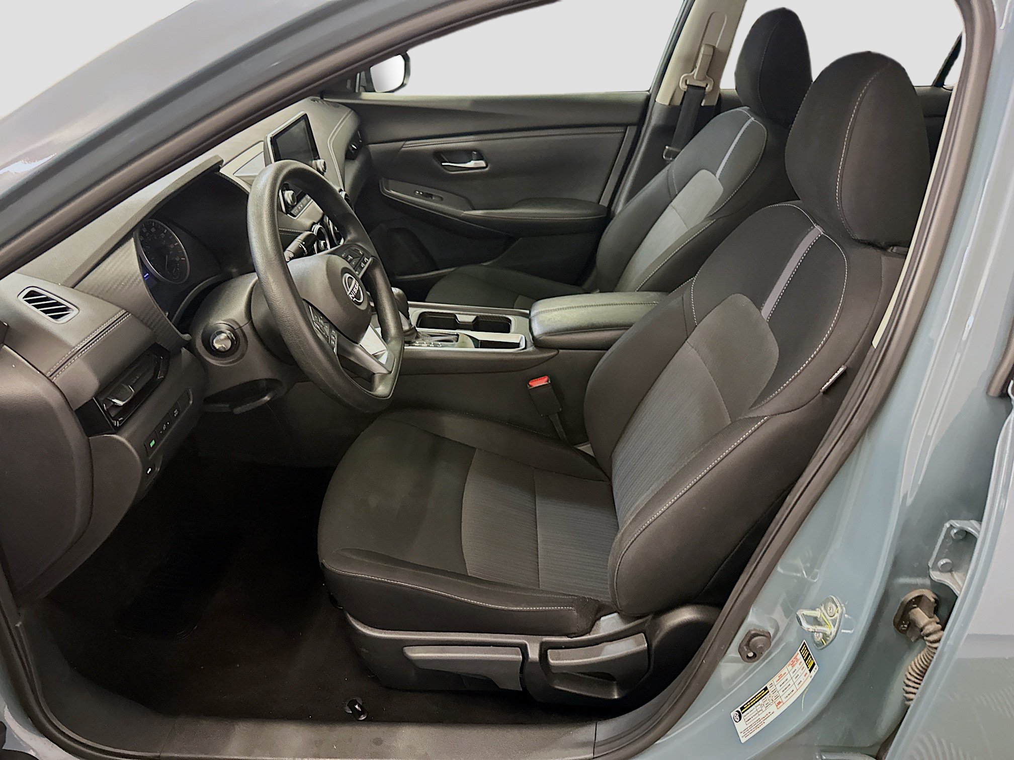 Used 2024 Nissan Sentra SV FWD image 13