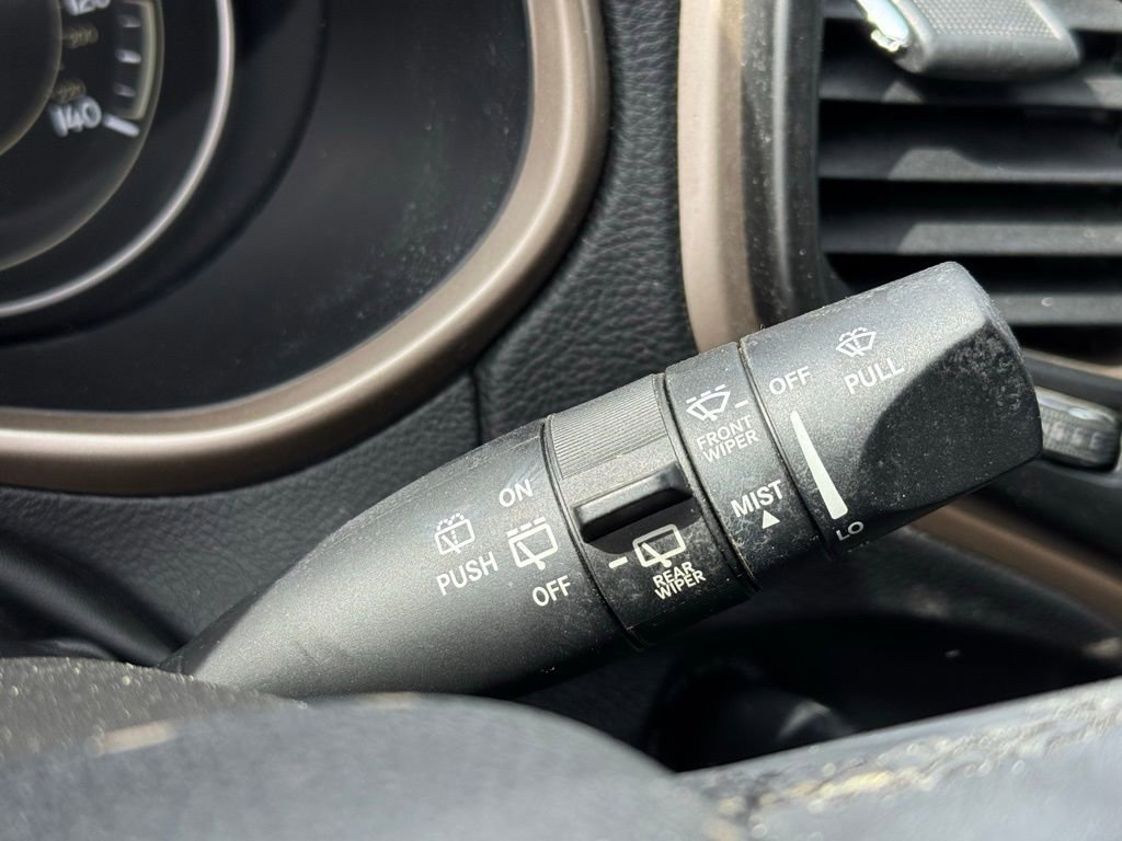 Used 2015 Jeep Cherokee Latitude w/ Cold Weather Group image 29