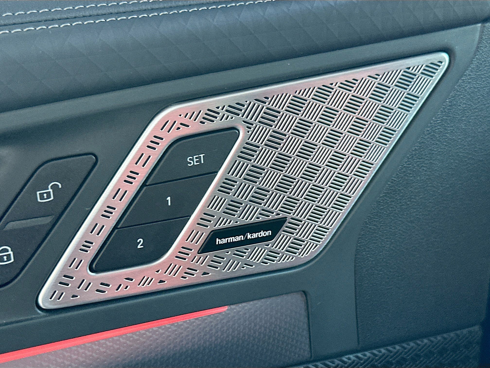 Certified 2025 BMW X2 M35i w/ Premium Package image 18