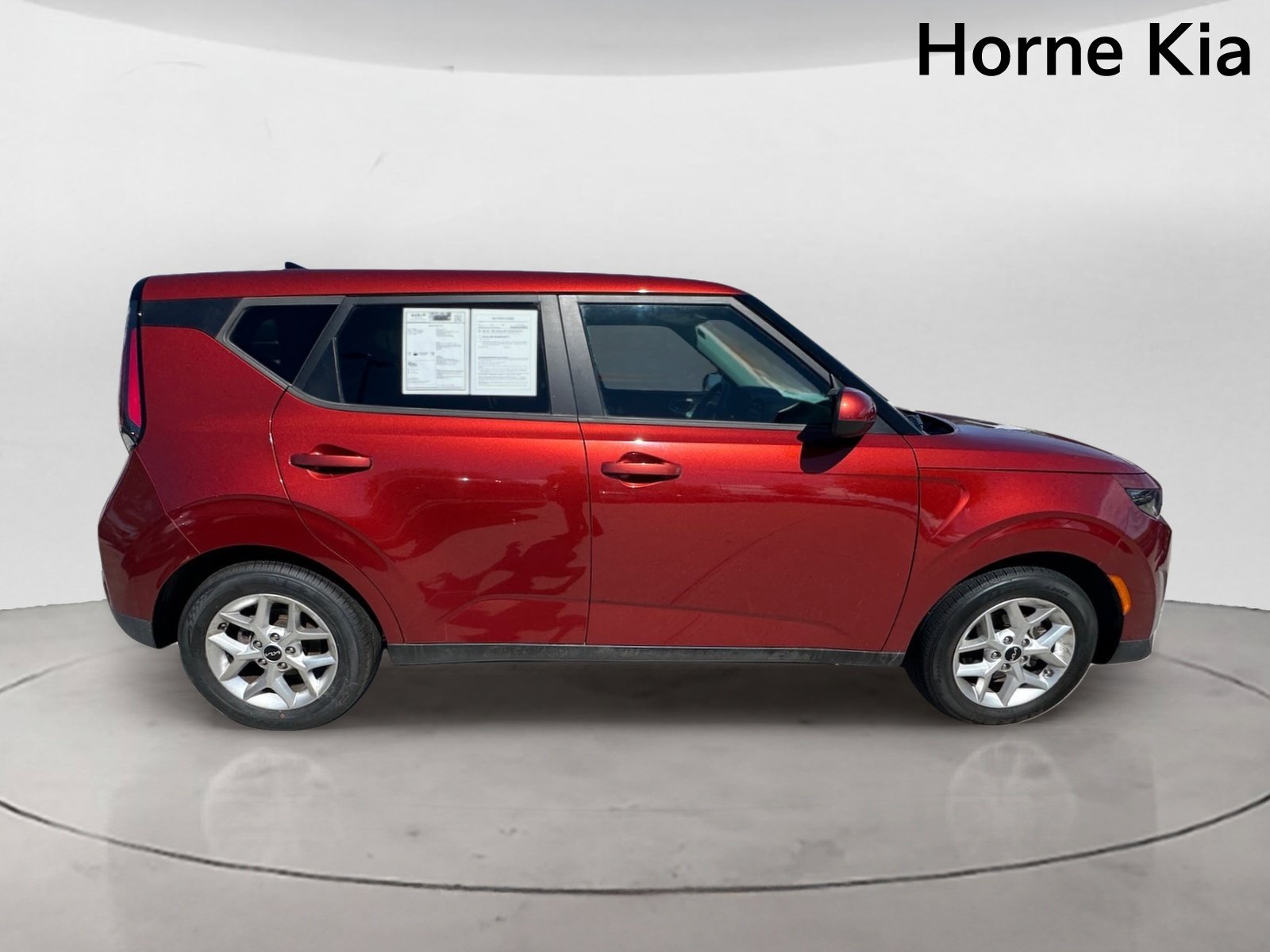Certified 2023 Kia Soul LX w/ LX Technology Package FWD image 3