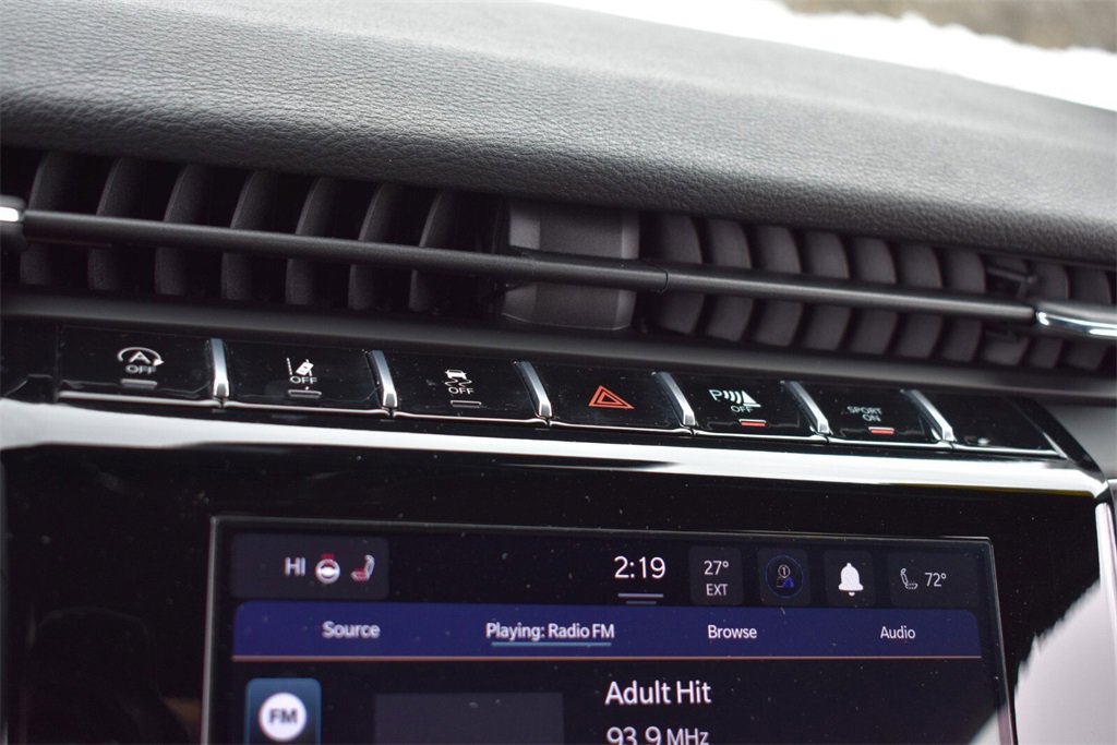 Used 2024 Jeep Grand Cherokee Altitude image 24