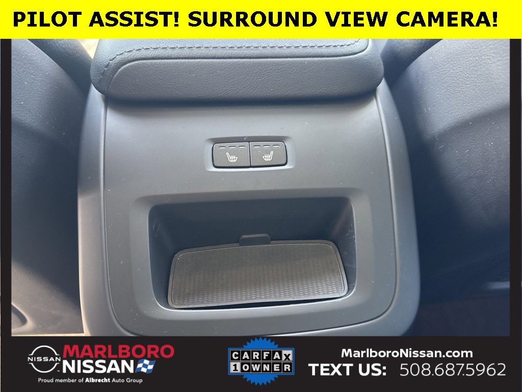 Used 2025 Volvo XC60 B5 Plus w/ Climate Package image 20