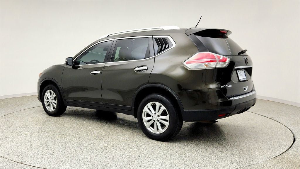 Used 2016 Nissan Rogue SV AWD/4WD image 7
