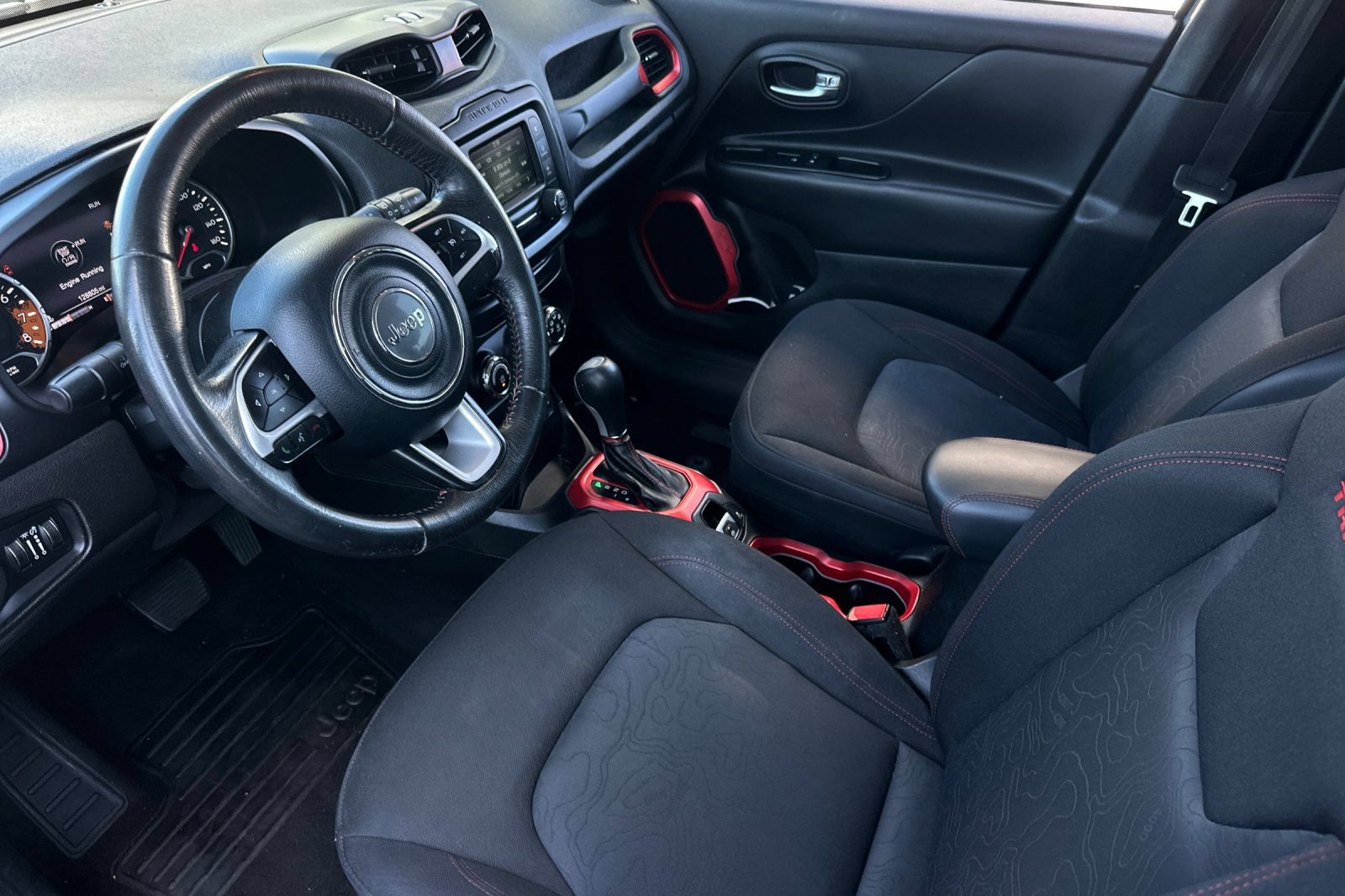 Used 2016 Jeep Renegade Trailhawk AWD/4WD image 10