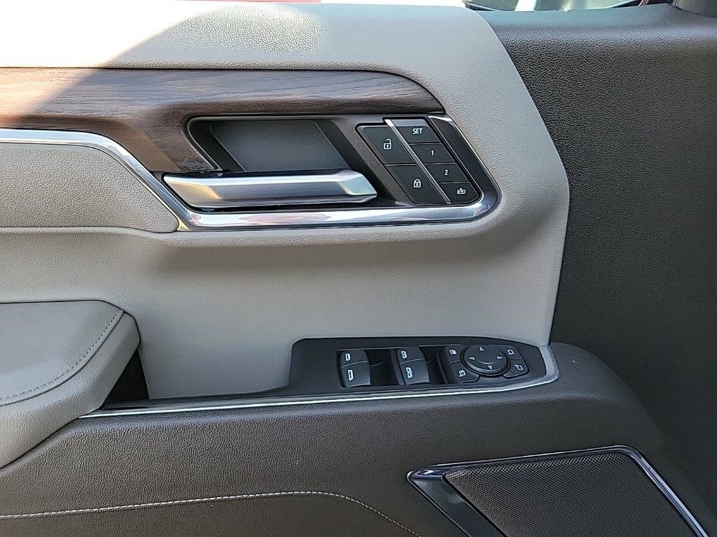 Used 2024 GMC Sierra 1500 SLT image 6