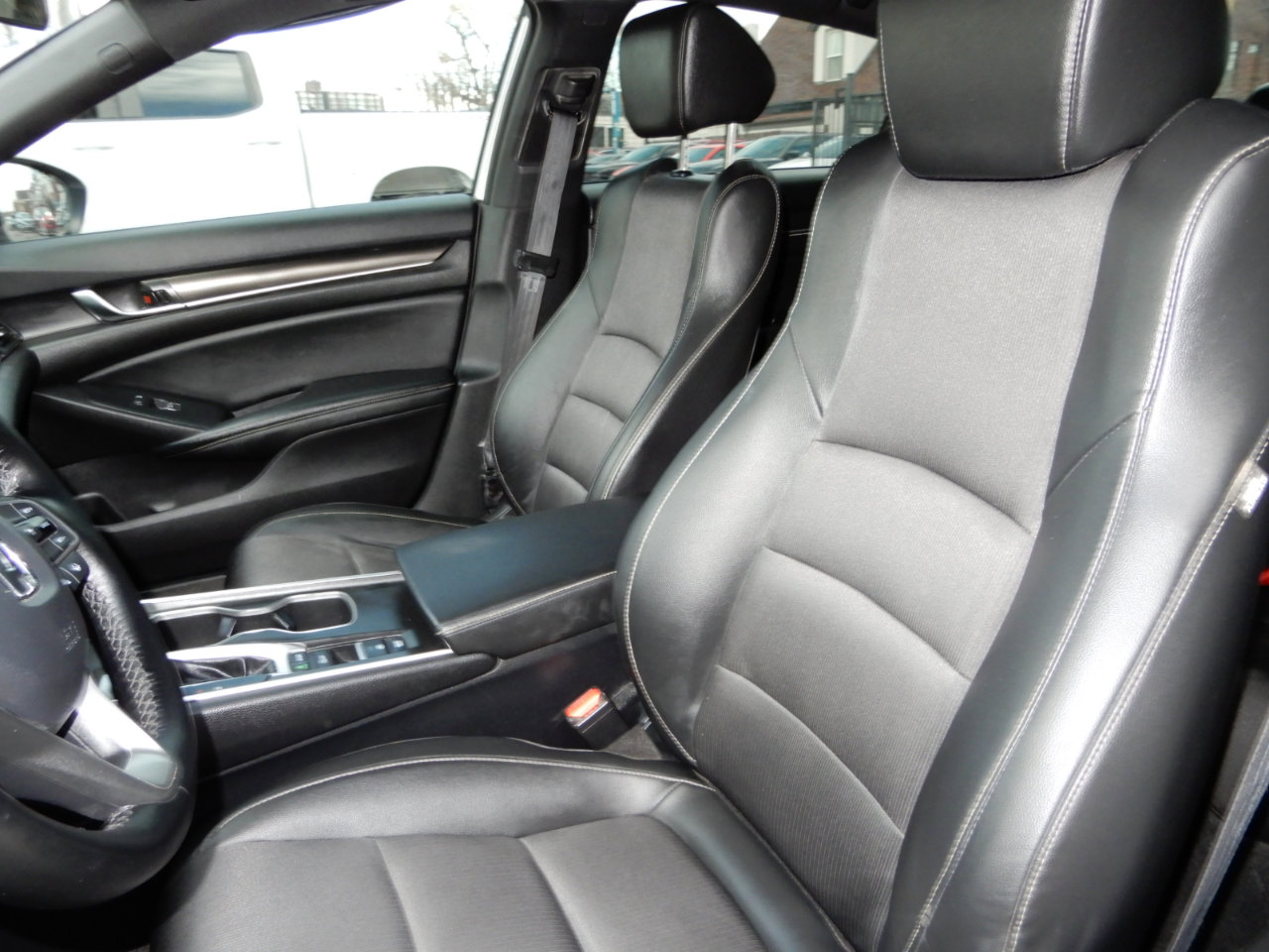 Used 2022 Honda Accord Sport image 12