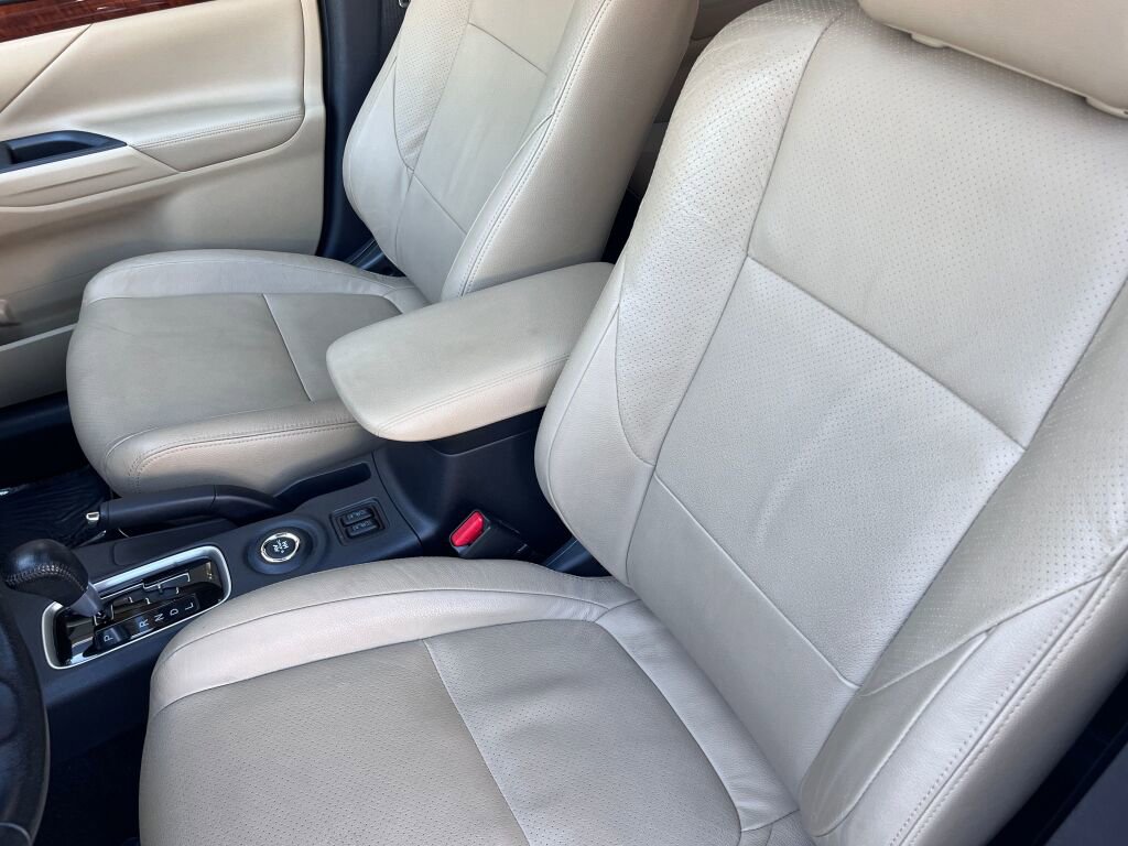 Used 2015 Mitsubishi Outlander GT image 14