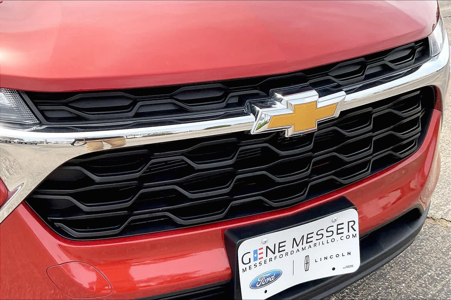 Used 2024 Chevrolet Trax LS w/ LS Convenience Package FWD image 29