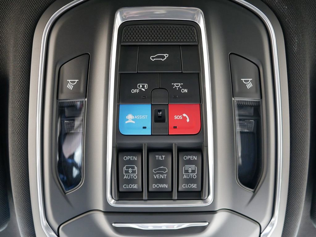 Certified 2025 Jeep Grand Cherokee L Limited w/ Luxury Tech Group II image 52