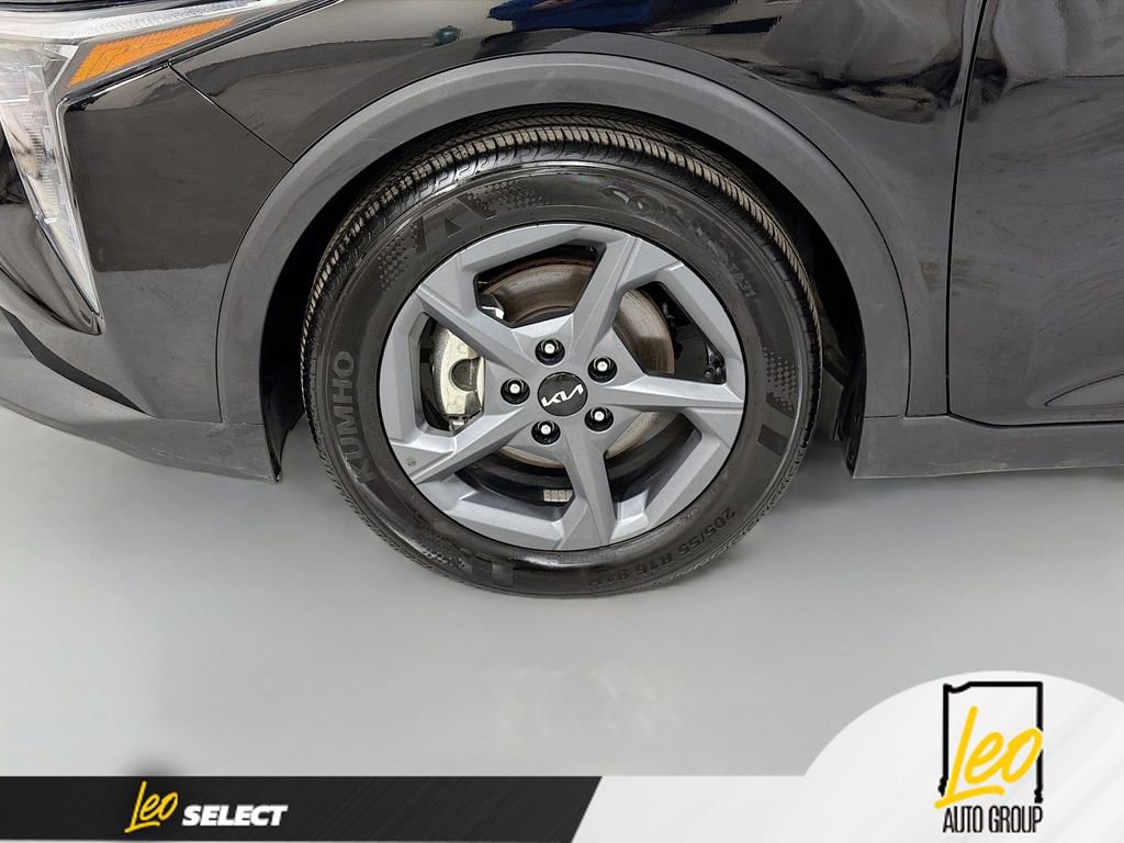 Used 2025 Kia K4 LXS image 28