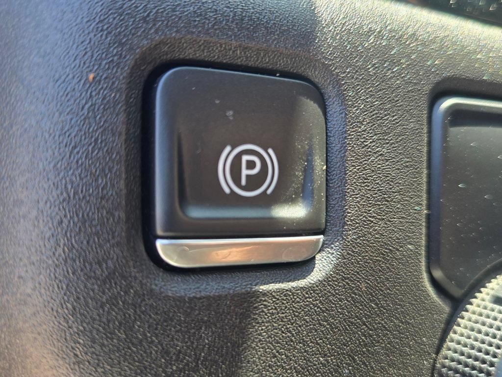 Used 2024 Chevrolet Silverado 1500 LT RWD image 19