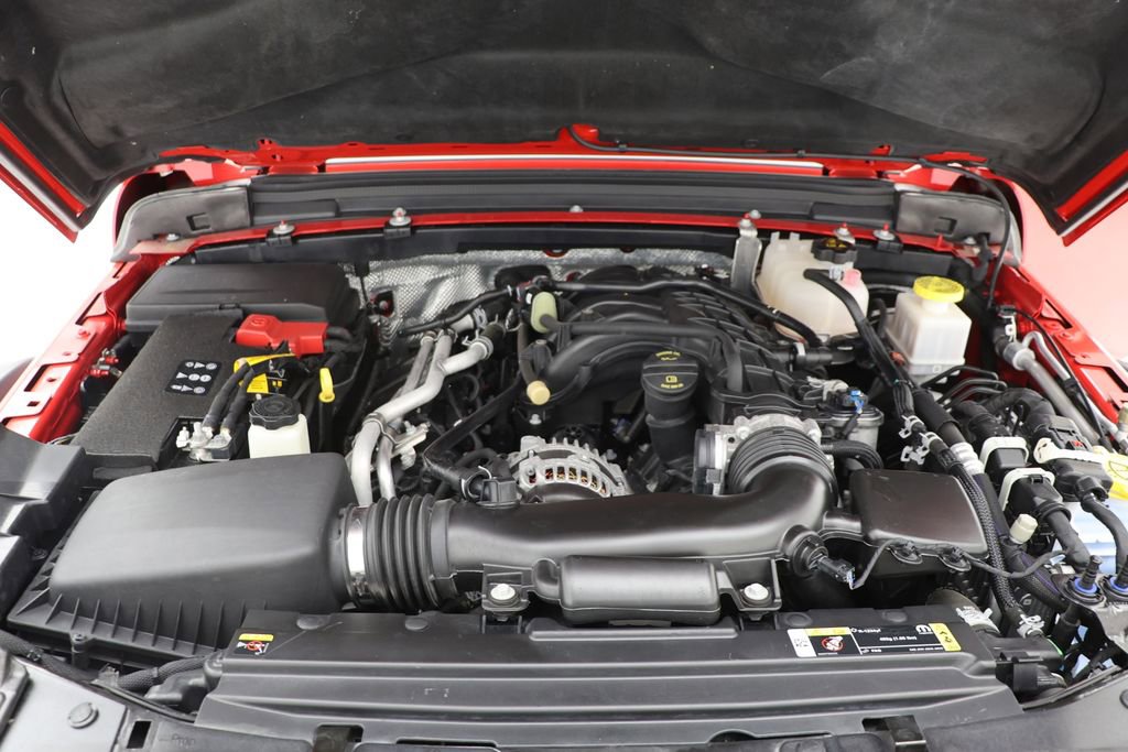 Used 2024 Jeep Gladiator Mojave w/ Dual Top Group AWD/4WD image 31