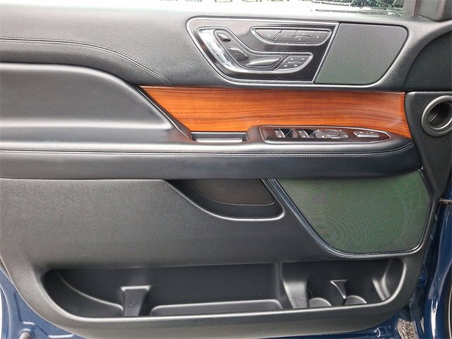 Used 2019 Lincoln Navigator Reserve w/ Cargo Package image 16