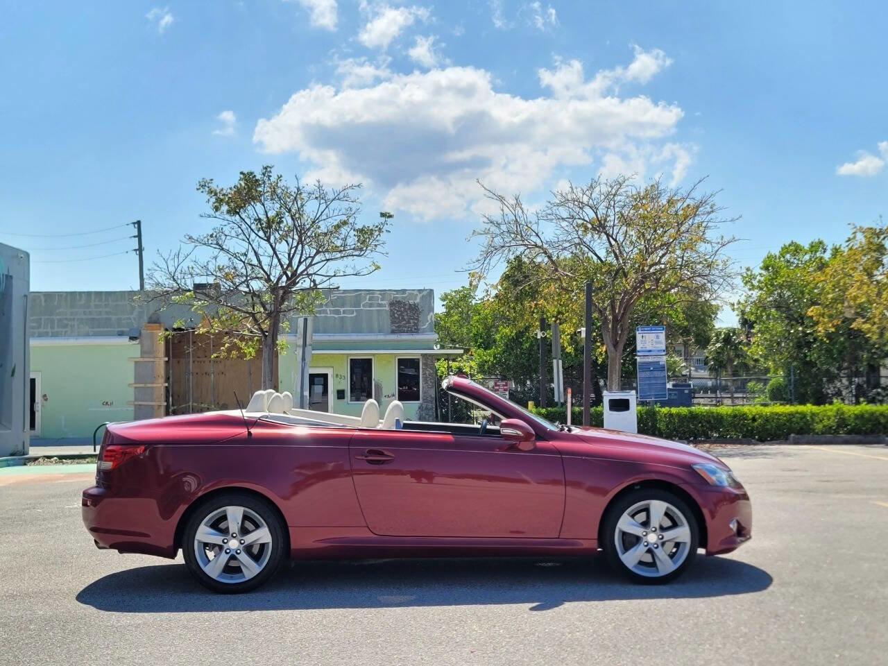 Used 2010 Lexus IS 350C RWD image 5