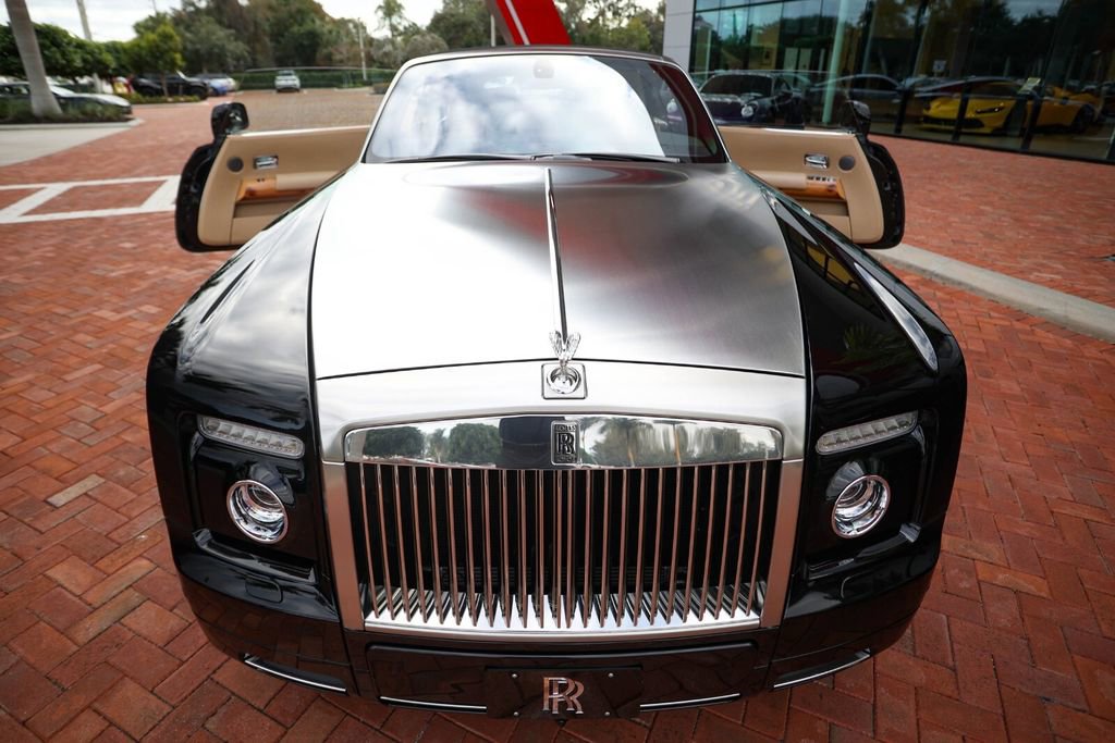 Used 2010 Rolls-Royce Phantom Drophead Coupe image 35