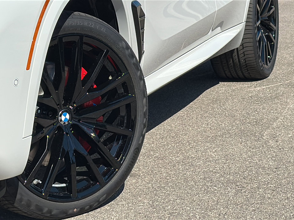 New 2026 BMW X5 xDrive40i w/ M Sport Package image 3