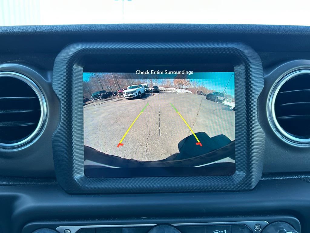Used 2023 Jeep Wrangler Unlimited Rubicon 4xe w/ Cold Weather Group AWD/4WD image 23