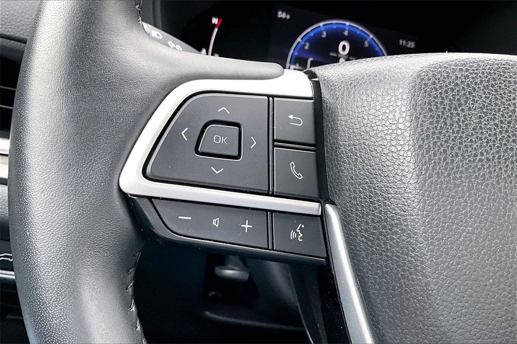 Used 2025 Toyota Grand Highlander XLE image 15