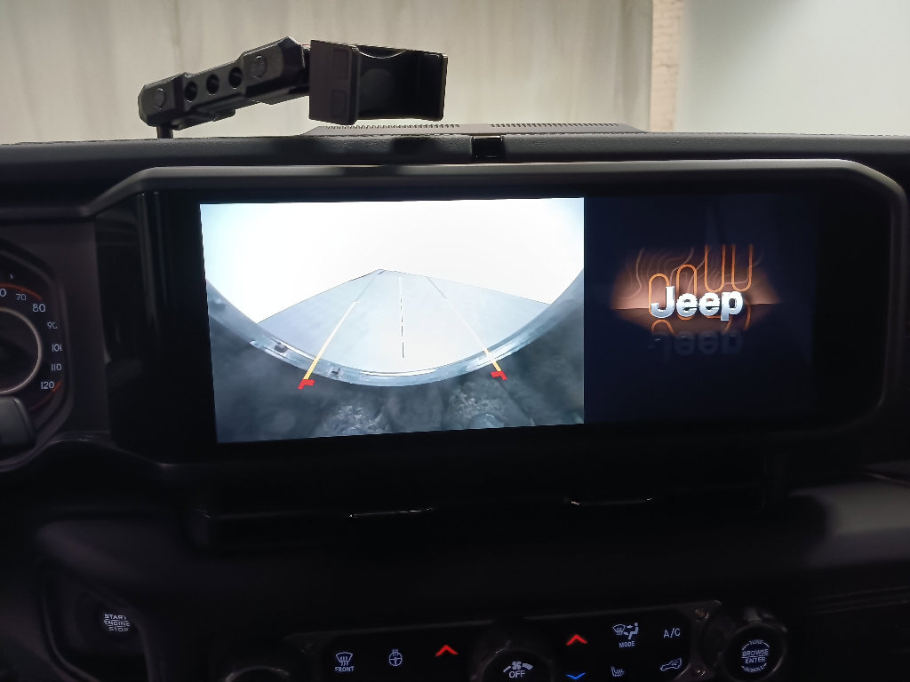 Used 2025 Jeep Wrangler Rubicon w/ Safety Group image 16