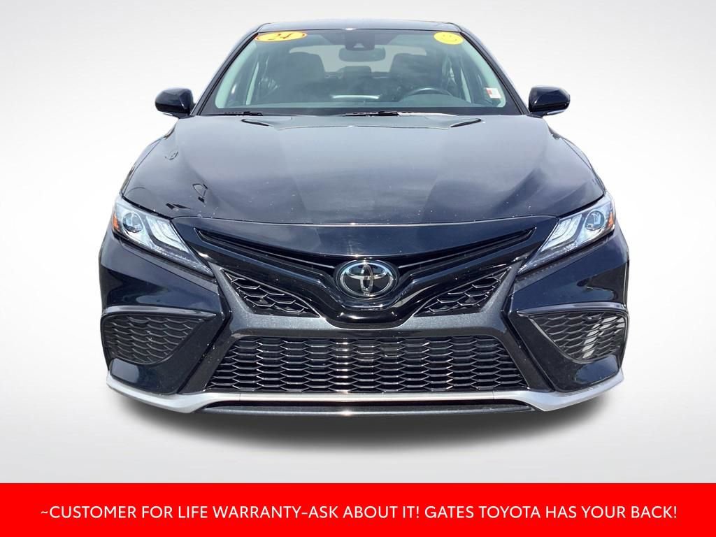 Used 2024 Toyota Camry XSE FWD image 2
