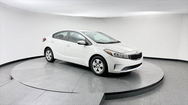 Used 2017 Kia Forte LX FWD image 11