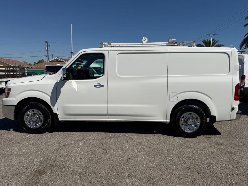 Used 2019 Nissan NV 3500 SL w/ Back Door Glass Package image 10