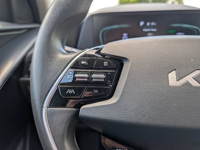 Used 2023 Kia Niro LX FWD image 19