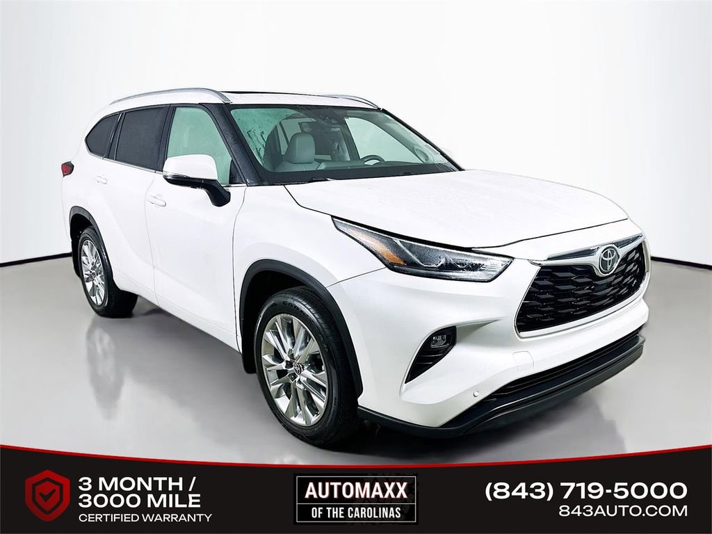 Used 2024 Toyota Highlander Limited image 1