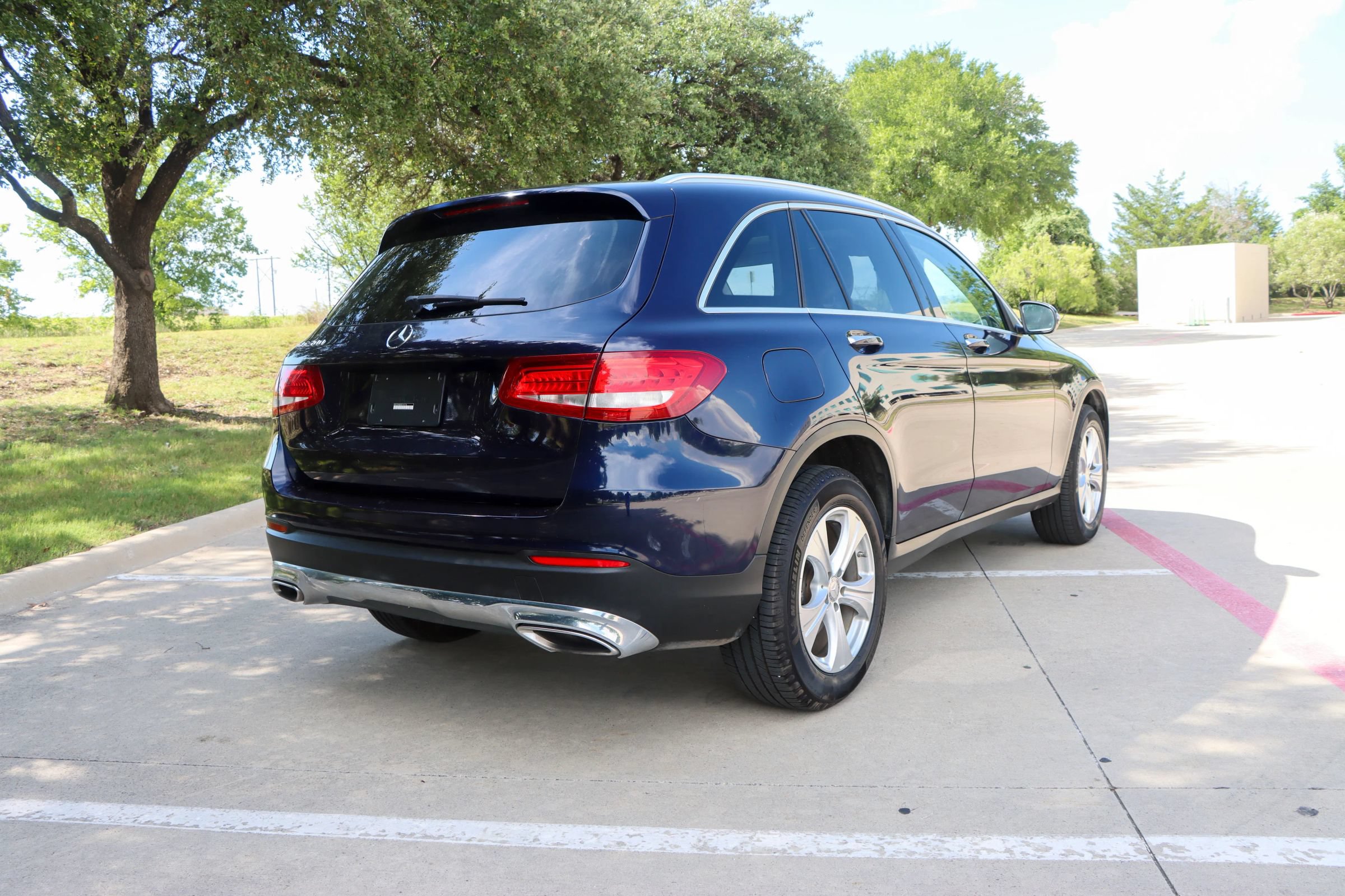 Used 2016 Mercedes-Benz GLC 300 w/ Multimedia Package image 7