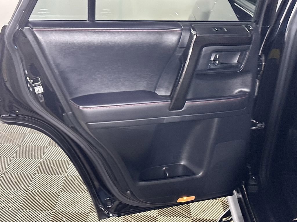 Used 2024 Toyota 4Runner TRD Off-Road Premium w/ Moonroof Package AWD/4WD image 20