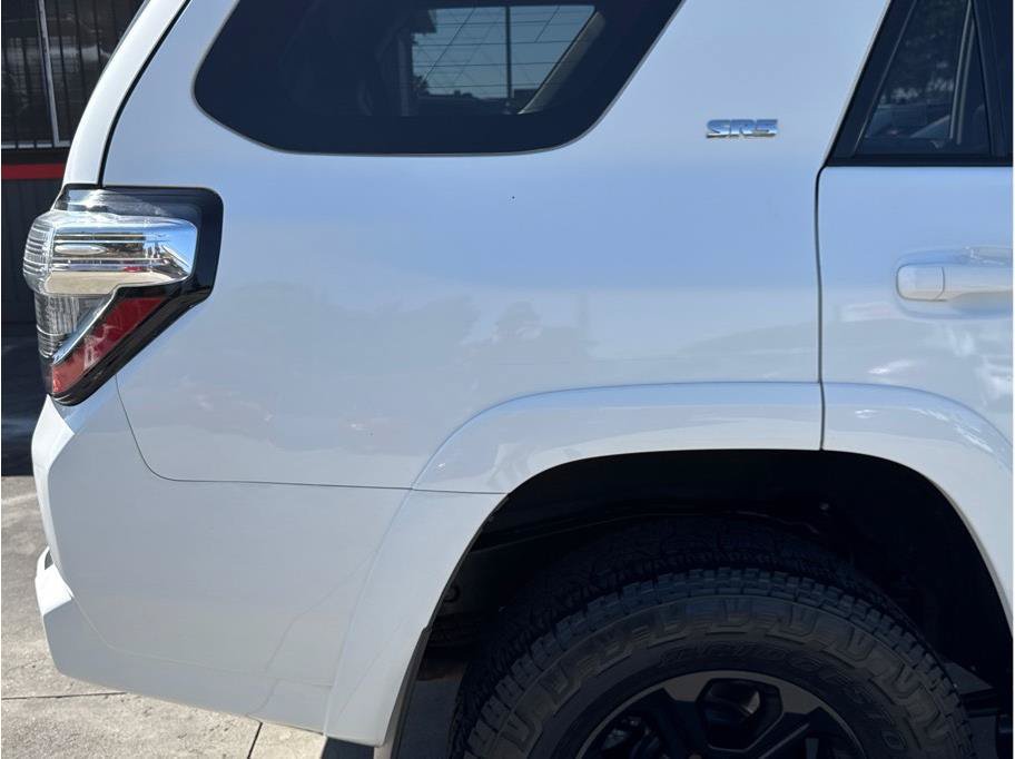 Used 2017 Toyota 4Runner SR5 Premium AWD/4WD image 48