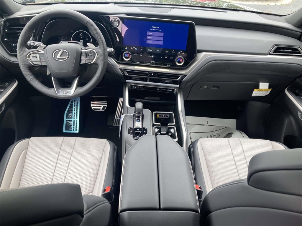 New 2026 Lexus TX 500h AWD image 10