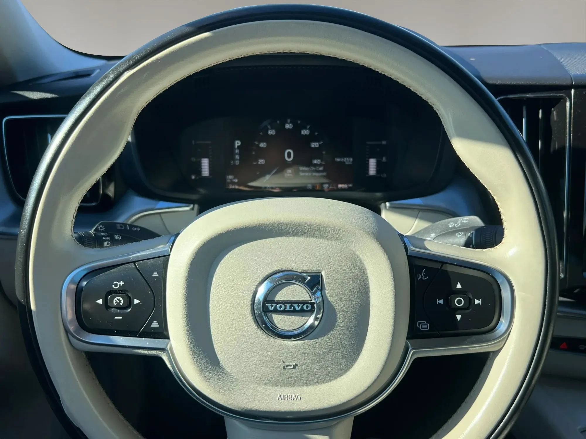 Used 2019 Volvo XC60 T5 Momentum w/ Premium Package AWD/4WD image 19