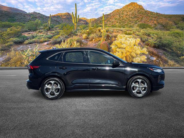 Used 2024 Ford Escape ST-Line image 3